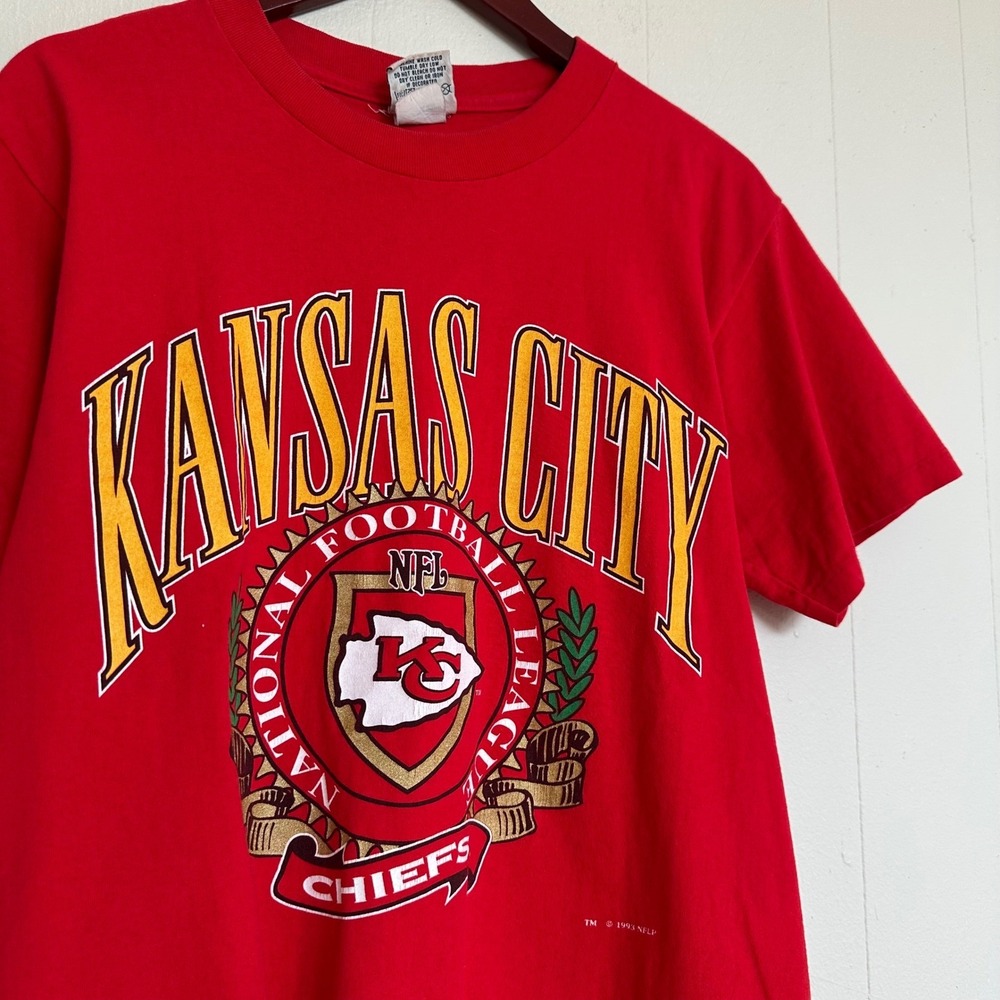 Vintage 90s Nutmeg Kansas City Chiefs Shirt Size L Red NFL Single Stitch